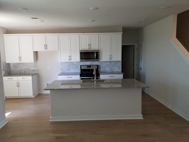 Building Photo - 2231 Rocoso Trl