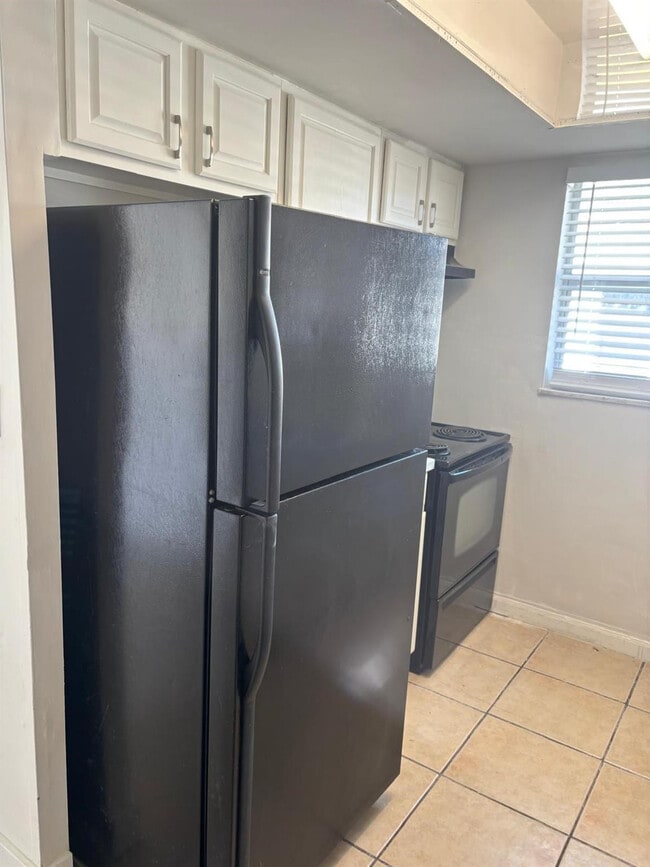 Building Photo - 1875 40th Ave