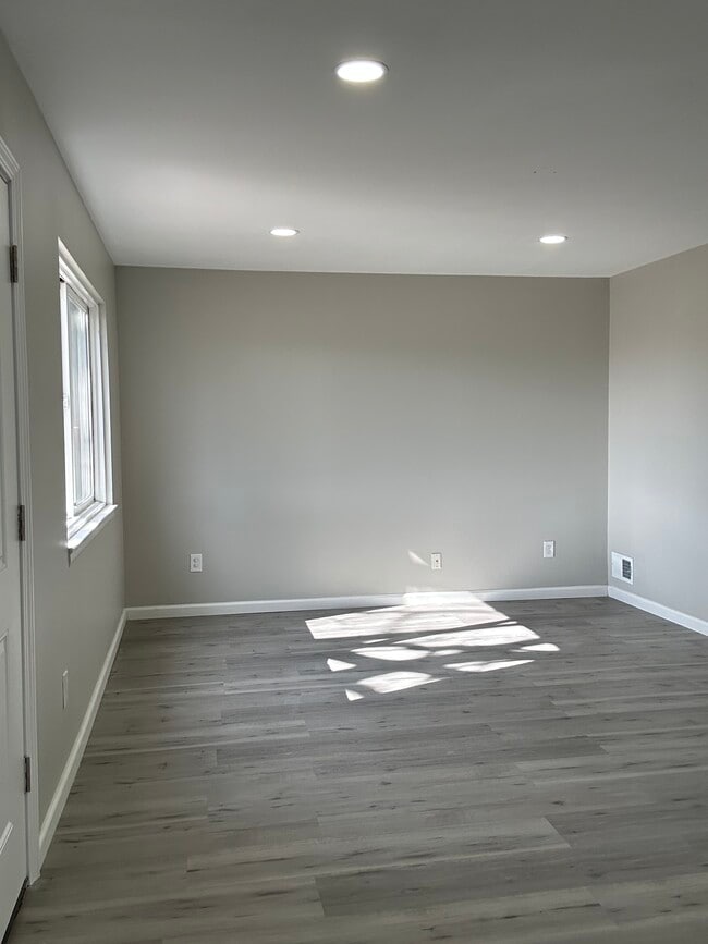 Foto del edificio - 5901 Roosevelt St