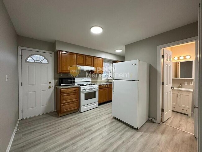 Foto del edificio - 5471 Aspen Ave