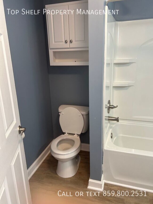 Building Photo - Cute One Bed in Lancaster!