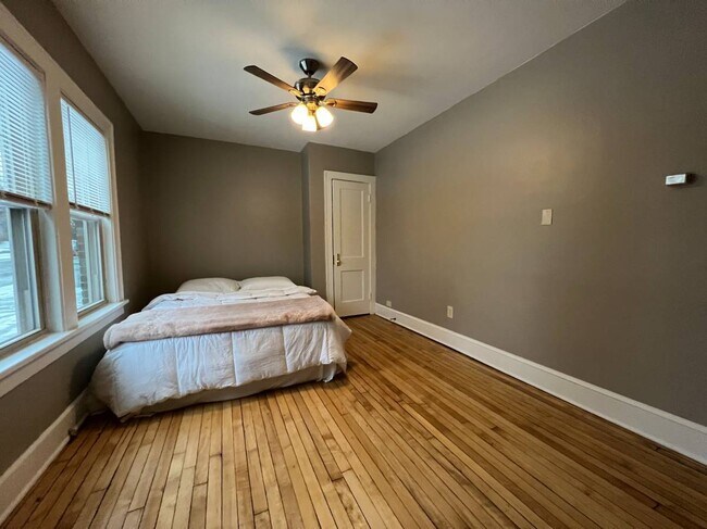 Foto del edificio - 2405 E Locust St