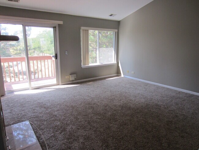Foto del edificio - 1111 Cambria Ln S