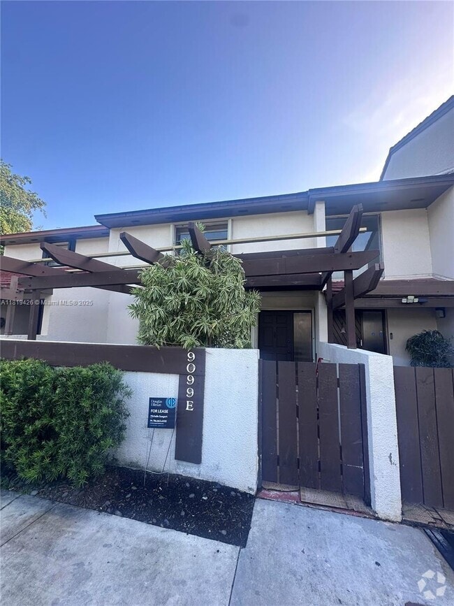 Building Photo - 9099 SW 133rd Ct