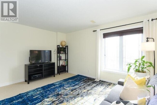 Photo du bâtiment - 493 Chapman Mills Dr