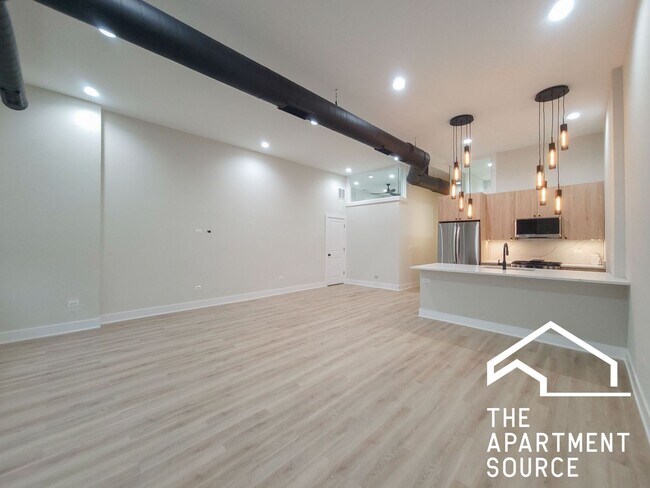 Photo - 3829 N Southport Ave Apartment