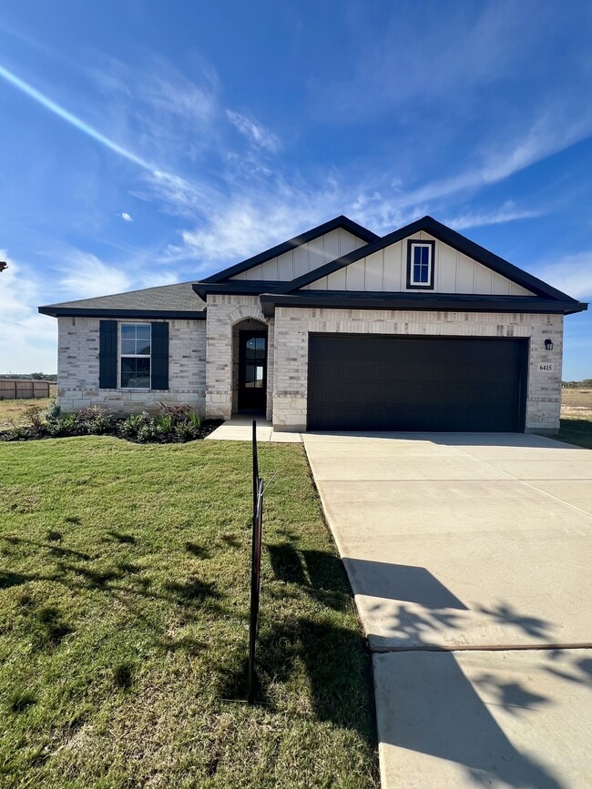 Foto del edificio - 6415 Penny Path