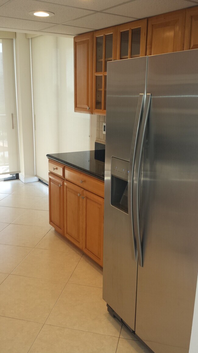 Foto del edificio - 801 N Venetian Dr
