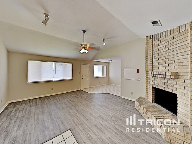 Foto del edificio - 3415 Sandbrook Dr