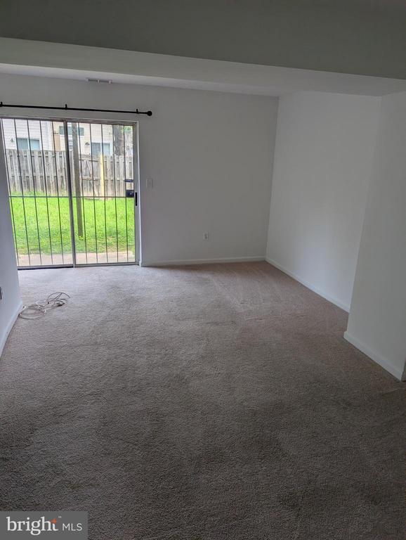 Foto del edificio - 10728 Castleton Way