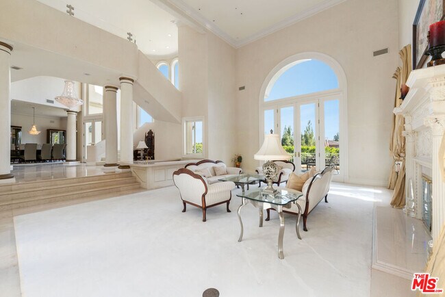 Foto del edificio - 3303 Clerendon Rd