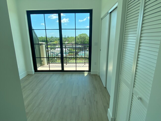 Foto del edificio - 4100 SW 64th Ave