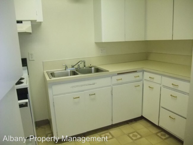 Foto del edificio - 2 br, 1 bath Apartment - 2202 Oak St SE