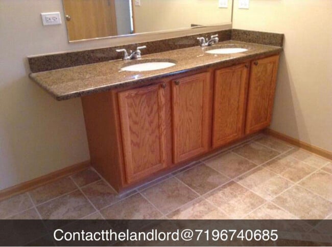 Building Photo - 16324 Spring Creek Ln