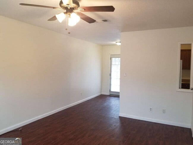 Building Photo - 100 Chalfont Dr