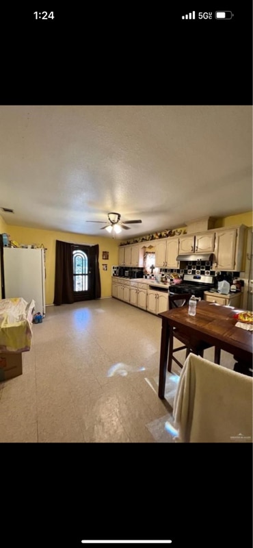 Building Photo - 7107 Sylvia Handy St