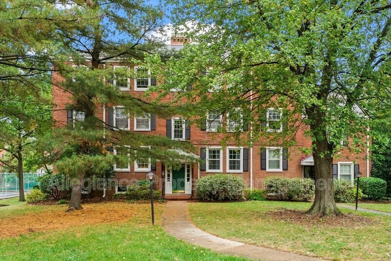 Photo - 4903 S. 30th St B-2