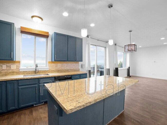 Building Photo - 4443 N Foxtrail Cir