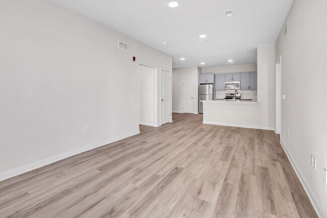 Interior Photo - Kinsley