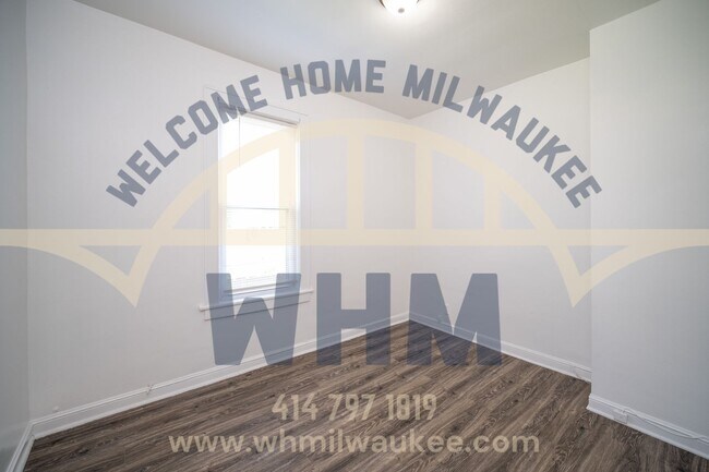 Building Photo - NEW RENT PRICE! APPLY NOW!  Charming 3 Bed...