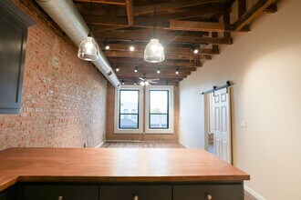 Building Photo - 210 E Washington Ave