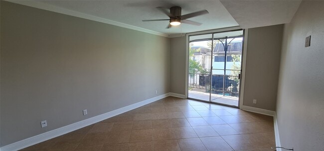 Foto del edificio - 3300 Yorktown St