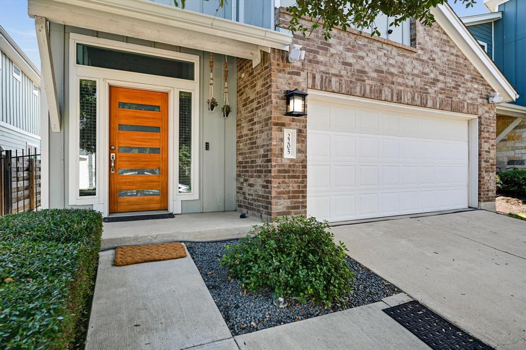 Foto principal - 2205 Capulet St