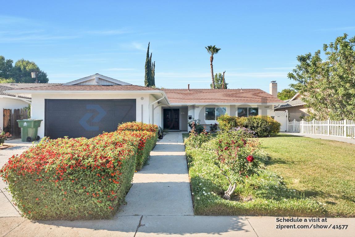 Foto principal - 22655 Strathern St