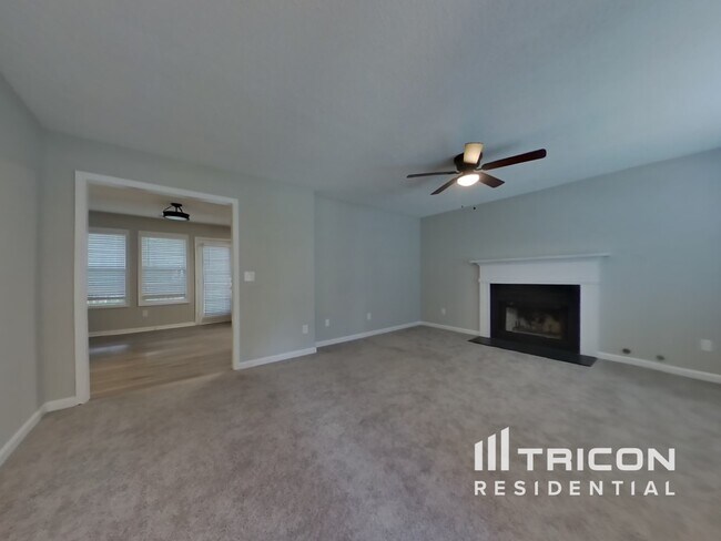 Foto del edificio - 271 Bainbridge Cir