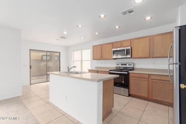 Foto del edificio - 6475 W Freeway Ln