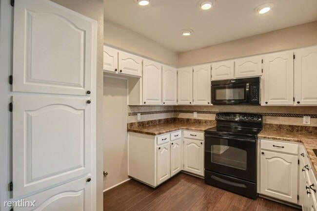 Building Photo - 3 br, 2 bath House - 6632 Constitution Dri...