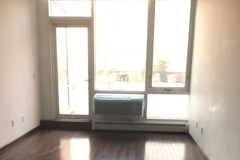 Primary Photo - 42-05 Parsons Blvd
