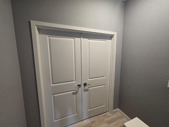 Foto del edificio - 140 Bandol St