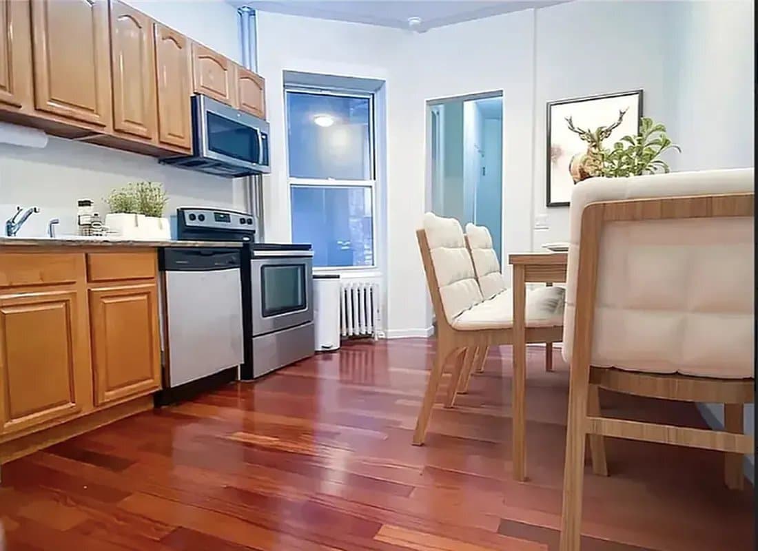 Foto principal - 129 W 56th St