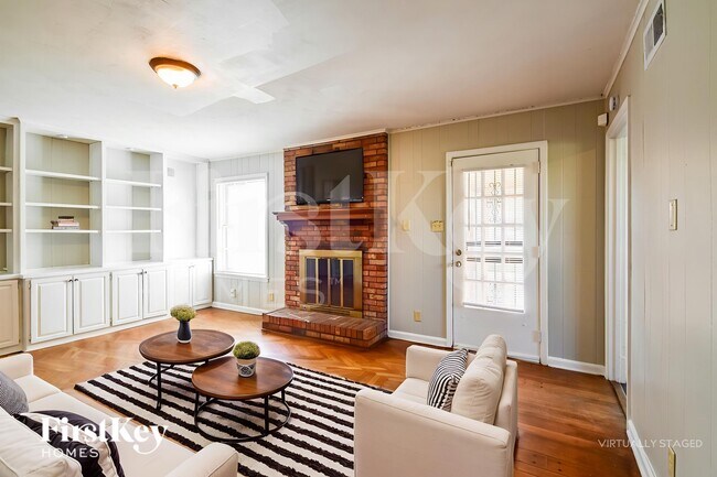 Foto del edificio - 5117 Scrivener Dr