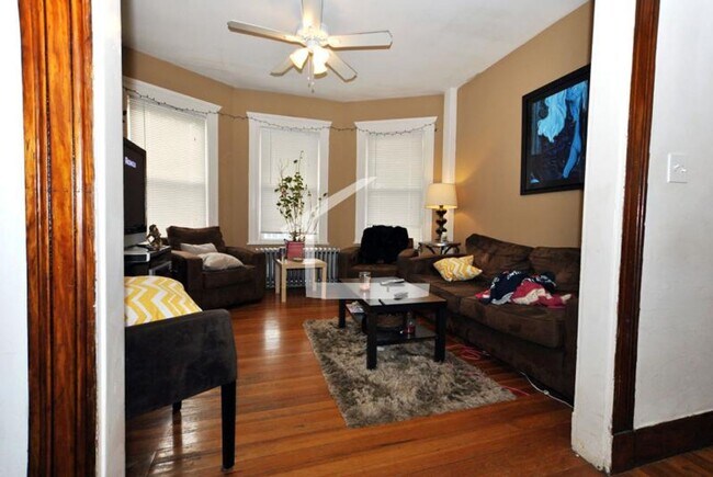 Foto del edificio - 144 Brooks St