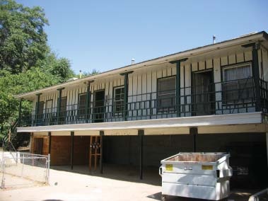 Primary Photo - 402 McCord Ave