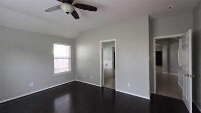 Building Photo - 1602 Rustic Hollow Ln