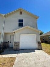 Building Photo - 2733 Ginger Ct