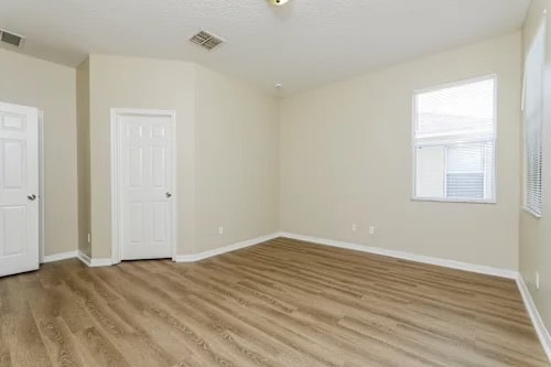 Foto del edificio - 240 Andover Dr