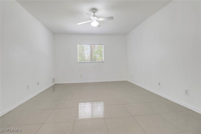 Foto del edificio - 765 Aprile Ave S