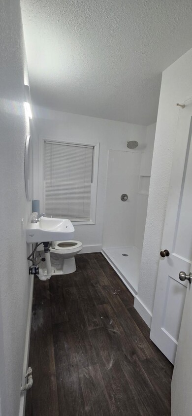 Foto del edificio - 2221 Norma St