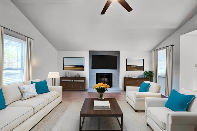 Foto del edificio - 8002 Croftwood Dr