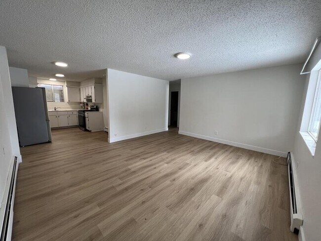 Building Photo - 3705 Ideal Dr