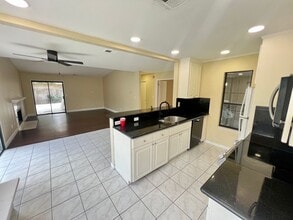 Building Photo - 6039 Carolina Cir