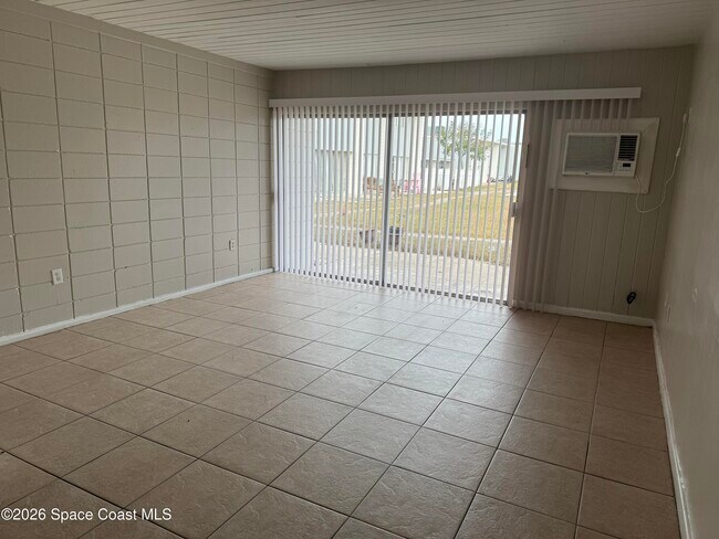 Building Photo - 1010 N Fiske Blvd