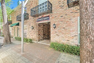 Building Photo - 2503 McCue Rd