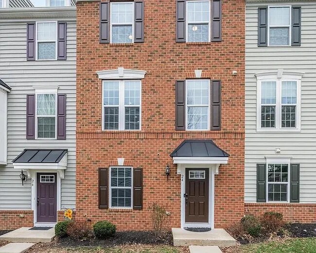 Foto del edificio - 24 Chamberlain Ct