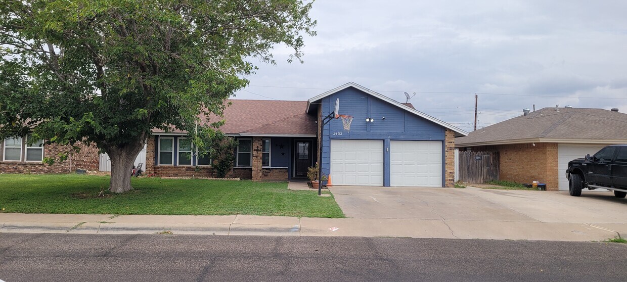 2452 Santa Cruz Ln, Odessa, TX 79763 House Rental in Odessa, TX