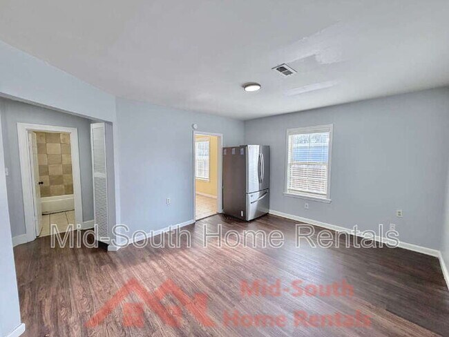 Foto del edificio - 3738 Townes Ave
